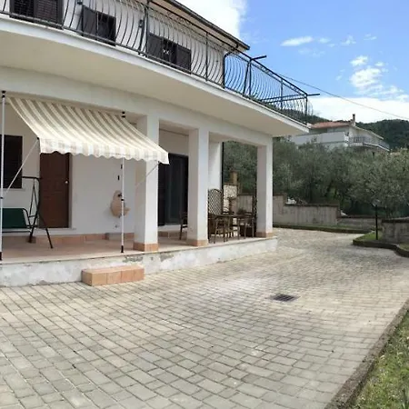 Casa Vacanze Del Borgo Holiday home Roccacasale
